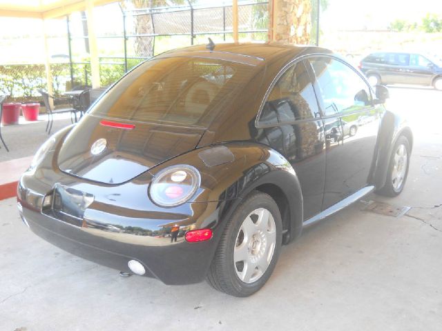 2000 Volkswagen New Beetle SE Crew Cab 4WD FFV