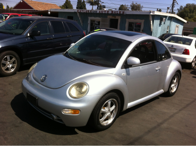 2000 Volkswagen New Beetle 4dr 112 WB AWD