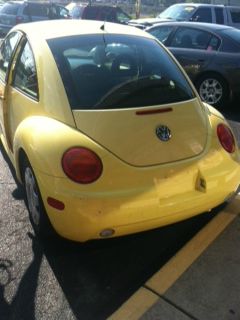 2001 Volkswagen New Beetle S Sedan