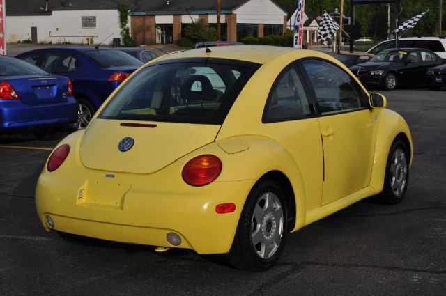 2001 Volkswagen New Beetle SE Crew Cab 4WD FFV