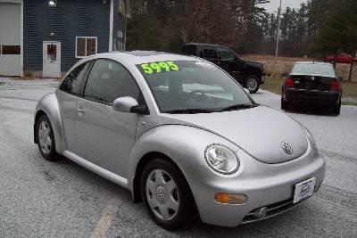 2001 Volkswagen New Beetle FWD 4dr Sport