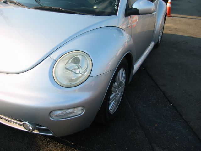 2001 Volkswagen New Beetle 4dr 112 WB AWD