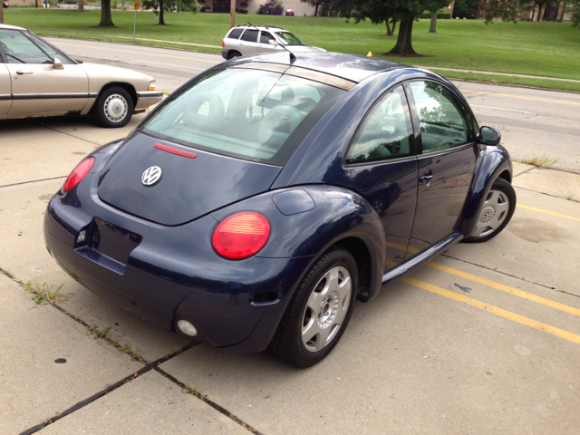 2001 Volkswagen New Beetle SE Crew Cab 4WD FFV