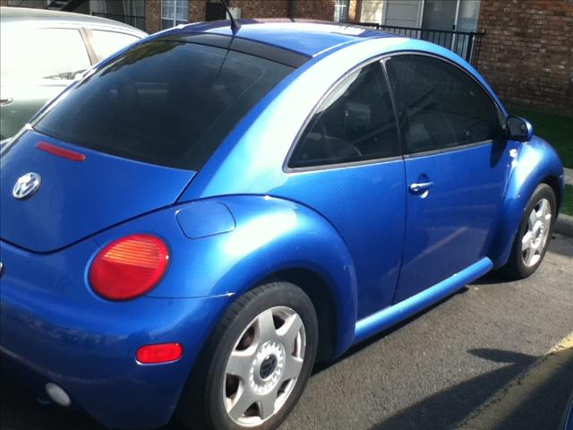 2001 Volkswagen New Beetle 1LT