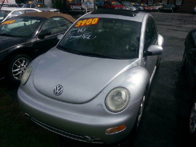 2001 Volkswagen New Beetle SE Crew Cab 4WD FFV