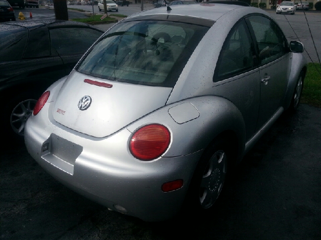 2001 Volkswagen New Beetle SE Crew Cab 4WD FFV