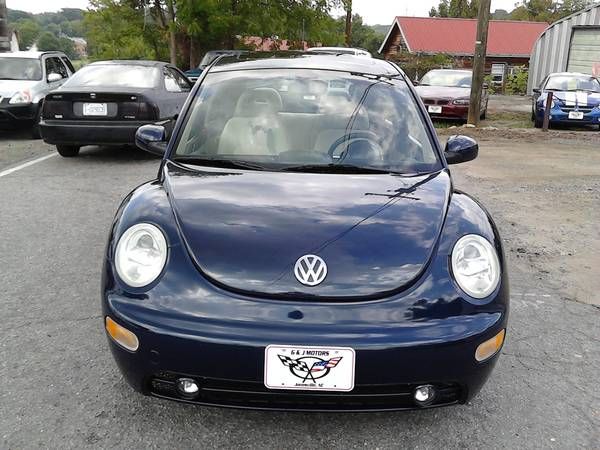 2001 Volkswagen New Beetle Quad Cab 4x2 Shortbox XLT