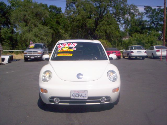 2001 Volkswagen New Beetle SE Crew Cab 4WD FFV