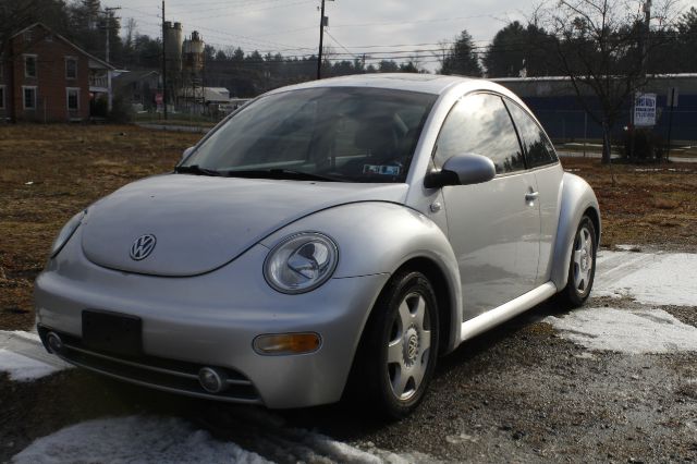 2001 Volkswagen New Beetle SE Crew Cab 4WD FFV