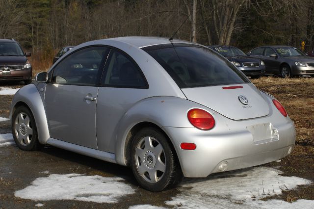 2001 Volkswagen New Beetle SE Crew Cab 4WD FFV