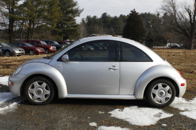 2001 Volkswagen New Beetle SE Crew Cab 4WD FFV