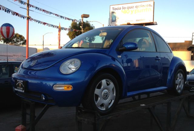 2001 Volkswagen New Beetle SE Crew Cab 4WD FFV