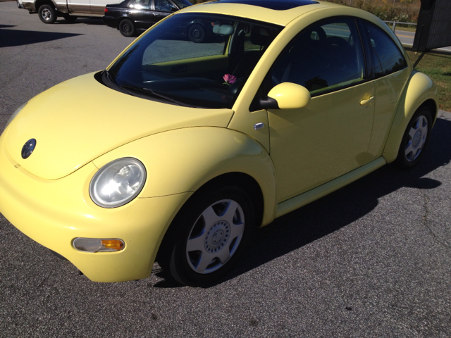 2001 Volkswagen New Beetle 4dr 4WD SLE 4x4 SUV