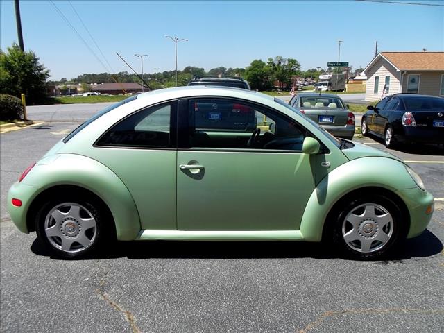 2001 Volkswagen New Beetle SE Crew Cab 4WD FFV