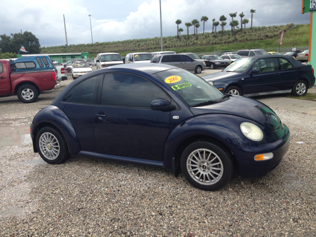 2001 Volkswagen New Beetle S Sedan