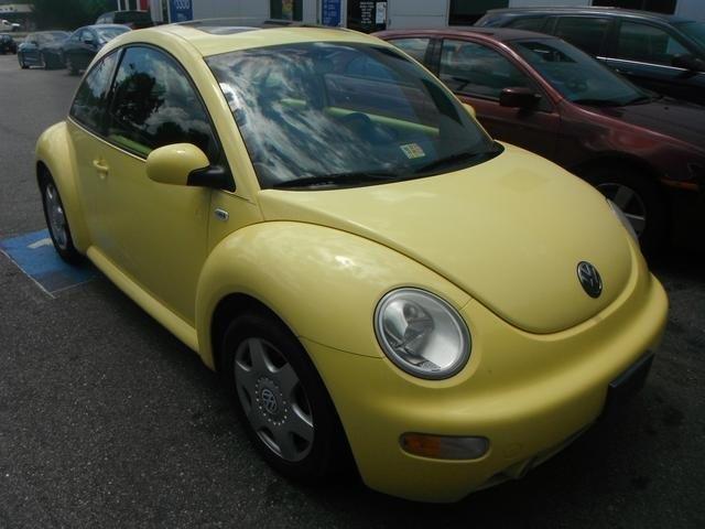 2001 Volkswagen New Beetle FWD 4dr Sport