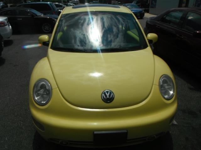 2001 Volkswagen New Beetle FWD 4dr Sport