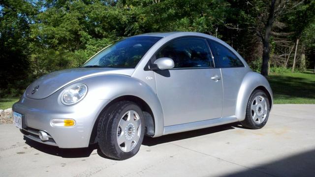 2001 Volkswagen New Beetle FWD 4dr Sport