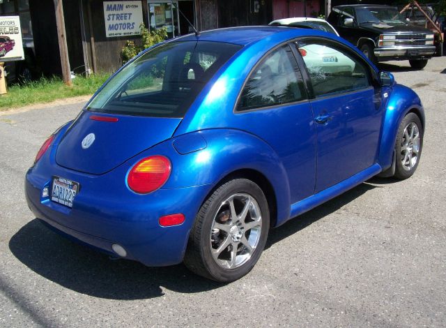 2002 Volkswagen New Beetle 4dr 112 WB AWD