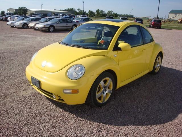 2002 Volkswagen New Beetle FWD 4dr Sport