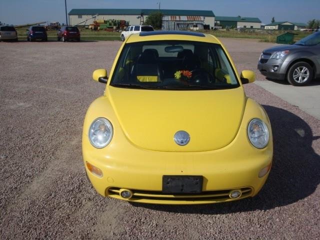 2002 Volkswagen New Beetle FWD 4dr Sport