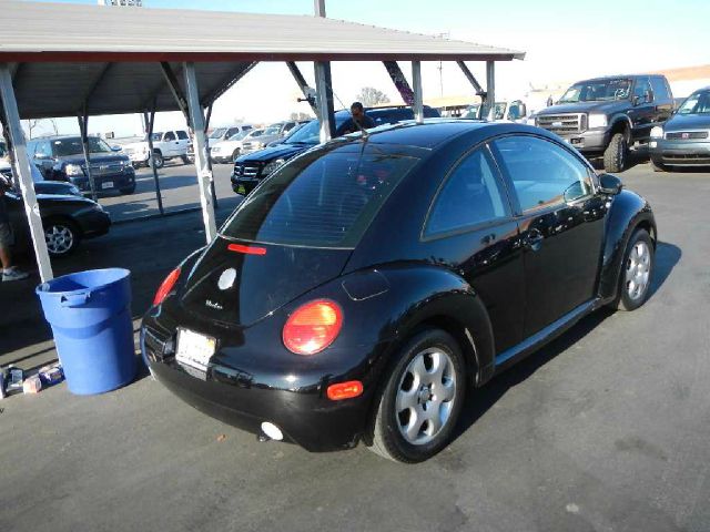 2002 Volkswagen New Beetle SE Crew Cab 4WD FFV