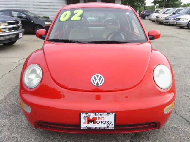 2002 Volkswagen New Beetle S Sedan