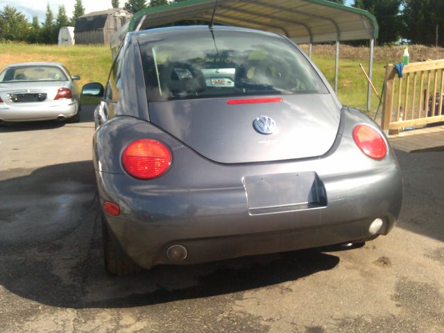 2002 Volkswagen New Beetle 4dr 112 WB AWD