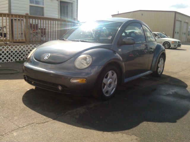 2002 Volkswagen New Beetle 4dr 112 WB AWD