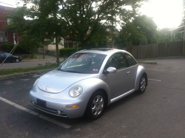 2002 Volkswagen New Beetle 4dr 112 WB AWD