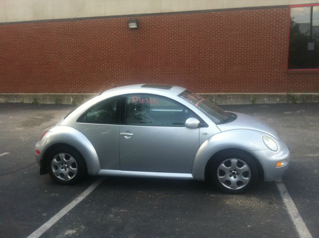 2002 Volkswagen New Beetle 4dr 112 WB AWD