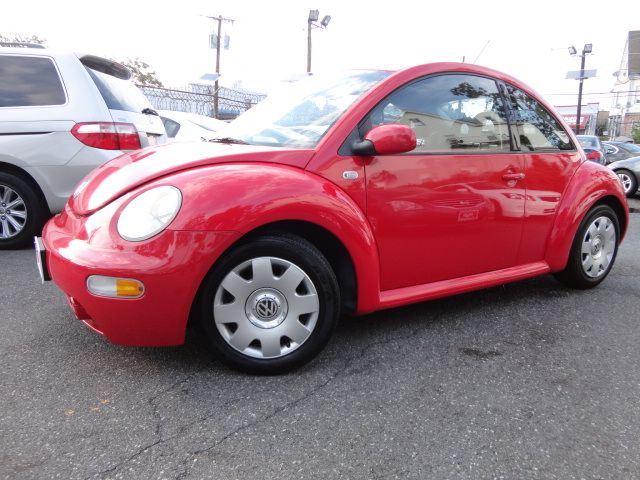 2002 Volkswagen New Beetle Quad Cab 4x2 Shortbox XLT