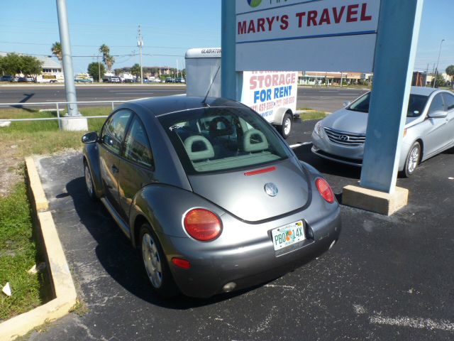 2002 Volkswagen New Beetle 4dr 112 WB AWD