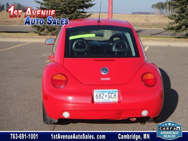 2002 Volkswagen New Beetle 4dr 112 WB AWD