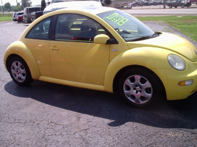 2002 Volkswagen New Beetle 4dr 112 WB AWD