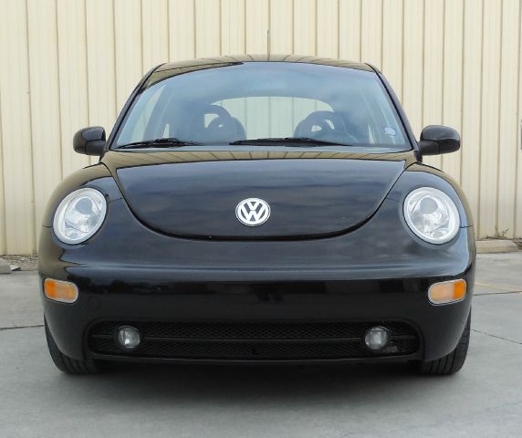 2002 Volkswagen New Beetle 4dr 112 WB AWD