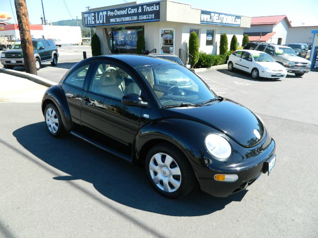 2002 Volkswagen New Beetle Quad Cab 4x2 Shortbox XLT