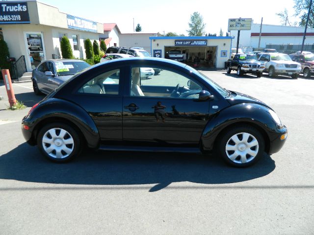 2002 Volkswagen New Beetle Quad Cab 4x2 Shortbox XLT