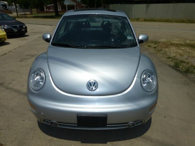 2002 Volkswagen New Beetle 4dr 112 WB AWD