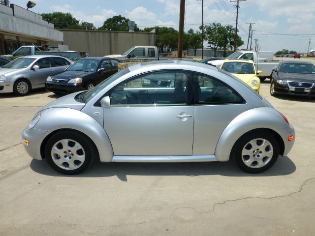 2002 Volkswagen New Beetle 4dr 112 WB AWD