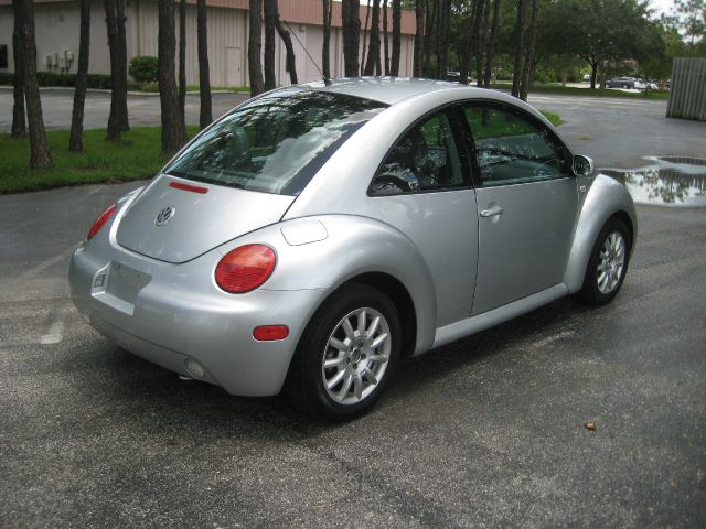 2002 Volkswagen New Beetle 4dr 112 WB AWD