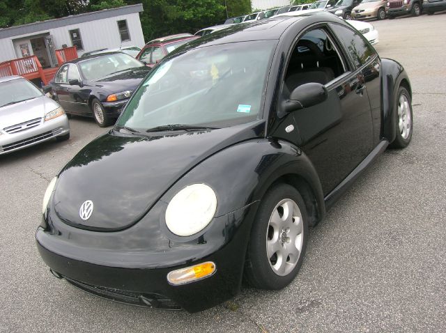 2002 Volkswagen New Beetle Quad Cab 4x2 Shortbox XLT