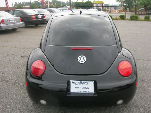 2002 Volkswagen New Beetle Quad Cab 4x2 Shortbox XLT