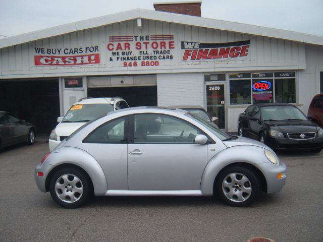 2002 Volkswagen New Beetle Quad Cab 4x2 Shortbox XLT