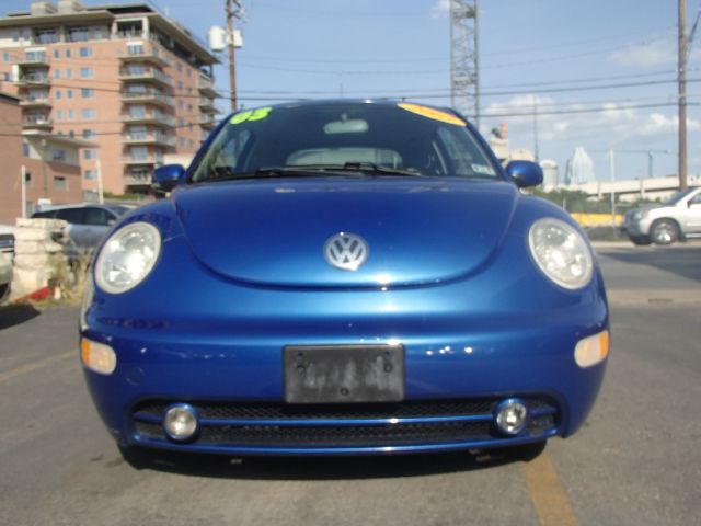 2003 Volkswagen New Beetle SEL Chrome Wheels/front Wheel Drive