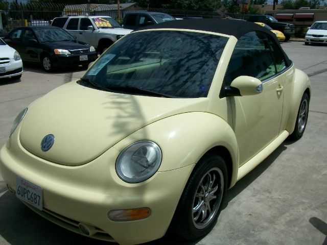 2003 Volkswagen New Beetle 2500 Extended Cab 4WD SLT