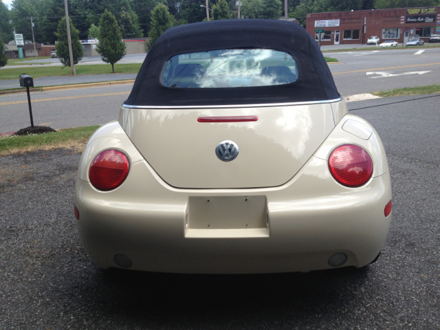 2003 Volkswagen New Beetle 2500 Extended Cab 4WD SLT