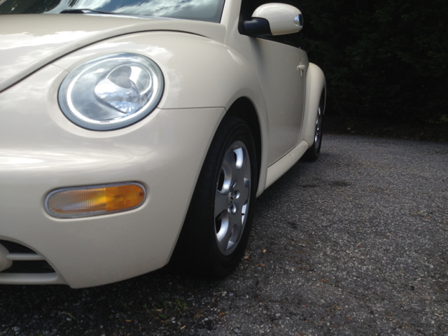 2003 Volkswagen New Beetle 2500 Extended Cab 4WD SLT