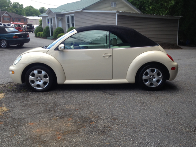 2003 Volkswagen New Beetle 2500 Extended Cab 4WD SLT