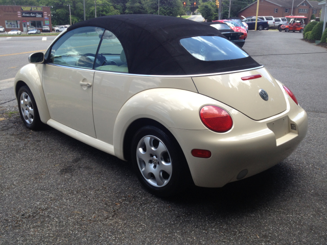 2003 Volkswagen New Beetle 2500 Extended Cab 4WD SLT